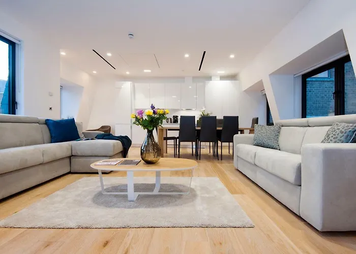 Arcore Premium Rental The Strand